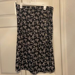 Floral midi skirt with slit on side